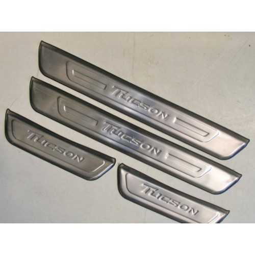 Накладки на пороги Hyundai Tucson 2016